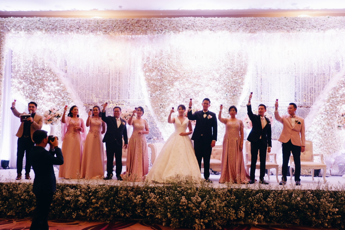 Santika Premiere Hotel (Dewo & Silvia Wedding) by The Red Carpet Entertainment - 007 Santika Premiere Hotel (Dewo & Silvia Wedding) by The Red Carpet Entertainment - 007
