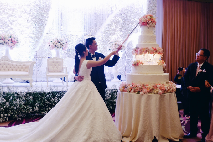 Santika Premiere Hotel (Dewo & Silvia Wedding) by The Red Carpet Entertainment - 009 Santika Premiere Hotel (Dewo & Silvia Wedding) by The Red Carpet Entertainment - 009