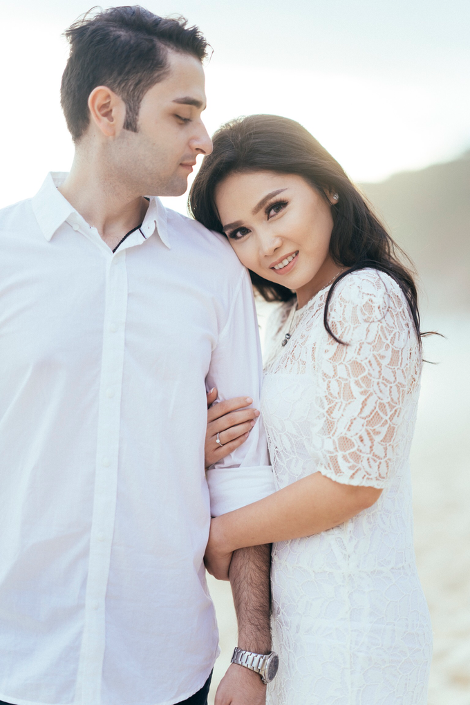 The Pre-wedding of Reza & Cintya by Lis Make Up - 024