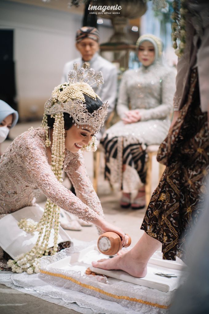 Traditional Sundanese Ray Alya by The Serenade Organizer - 012 Traditional Sundanese Ray Alya by The Serenade Organizer - 012