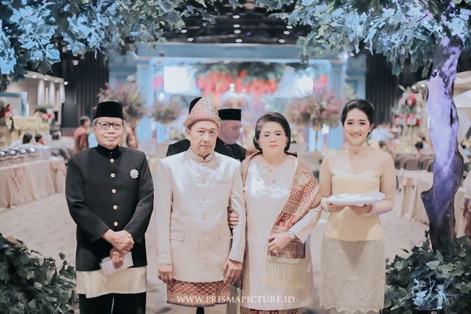 Perpaduan Adat Palembang dan Adat Jawa Modern ala Tya Mersa by theSerenade Organizer - 004 Perpaduan Adat Palembang dan Adat Jawa Modern ala Tya Mersa by theSerenade Organizer - 004
