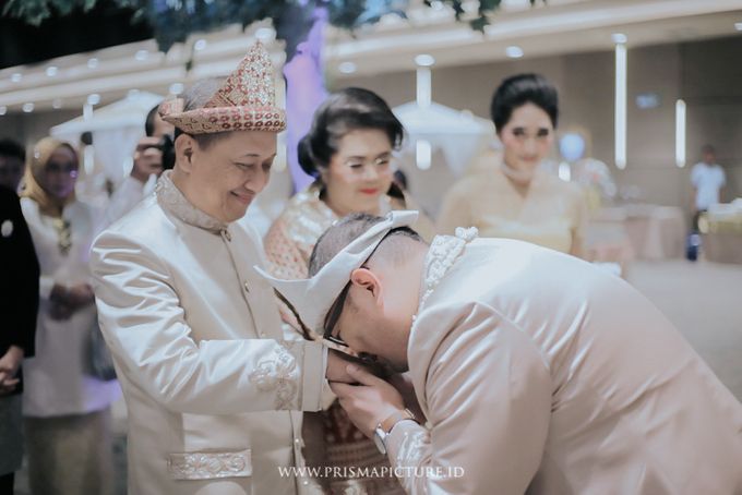 Perpaduan Adat Palembang dan Adat Jawa Modern ala Tya Mersa by theSerenade Organizer - 006 Perpaduan Adat Palembang dan Adat Jawa Modern ala Tya Mersa by theSerenade Organizer - 006