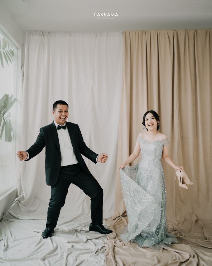 Prewedding Photoshoot Sabar & Tiara by Nike Makeup & Hairdo - 008 Prewedding Photoshoot Sabar & Tiara by Nike Makeup & Hairdo - 008