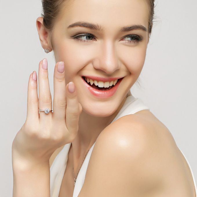 Carnation Ring TIARIA Bridestory