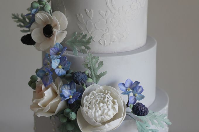 Four Tiered Cake with Edible Sugar Flowers by Cher - 001 Four Tiered Cake with Edible Sugar Flowers by Cher - 001