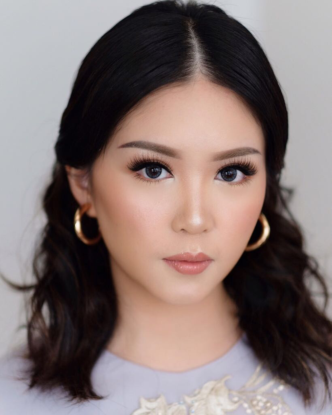 Party makeup by Tirza Vania - 008