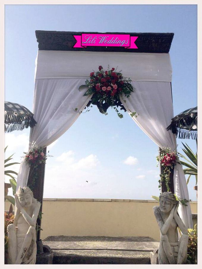 Wedding Arches Decoration by Lili Weddings - 003