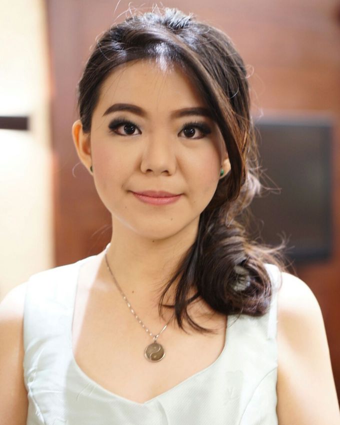 BRIDESMAIDS & FAMILY HAIRDO - ELSY by Priska Patricia Makeup - 004 BRIDESMAIDS & FAMILY HAIRDO - ELSY by Priska Patricia Makeup - 004