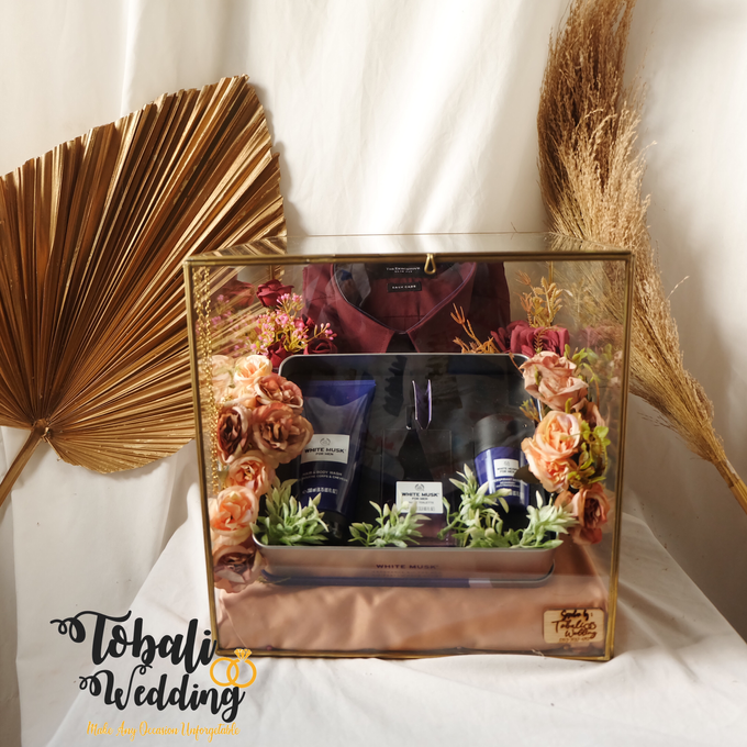 SESERAHAN MODEL KUNINGAN ATAU TERRARIUM by Tobaliwedding - 001