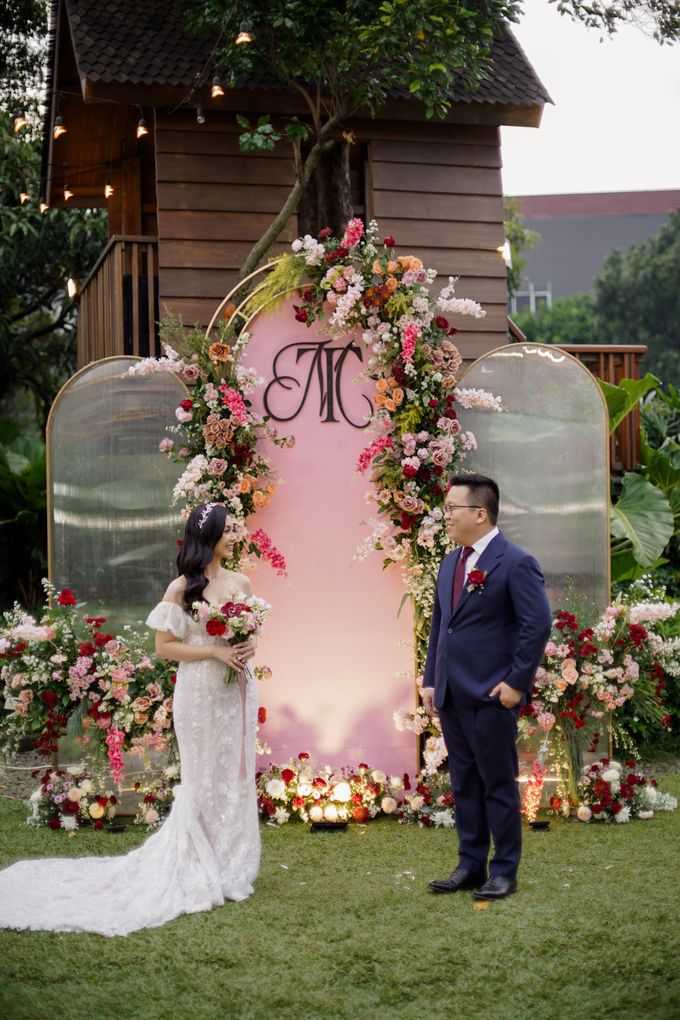 The Wedding of Tonny & Mentari by Ritzy Moments - 010