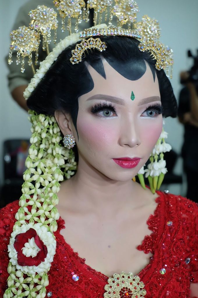 Beautiful Zahra by Aluira Make up & Kebaya - 004 Beautiful Zahra by Aluira Make up & Kebaya - 004