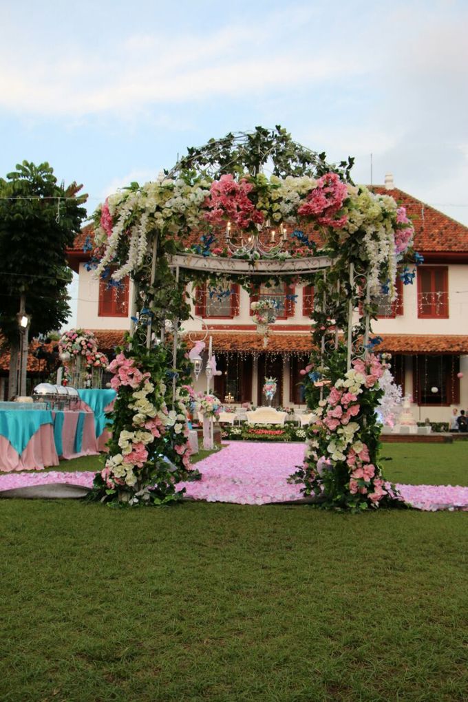 marsel and yanty wedding by Kreativ Things Wedding Planner & Organizer - 030