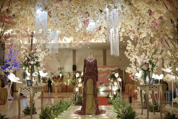 Miranti & Andri by Madina weddings - 022 Miranti & Andri by Madina weddings - 022