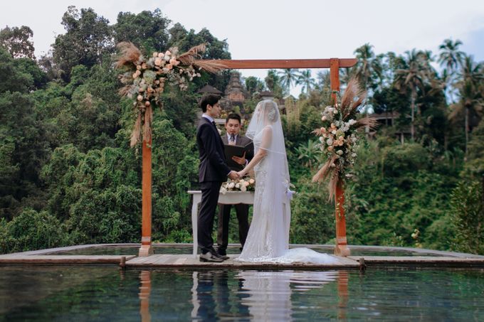 Ceremony at Hanging Garden by Bali Becik Wedding - 014