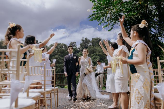 Ceremony at Hanging Garden by Bali Becik Wedding - 013