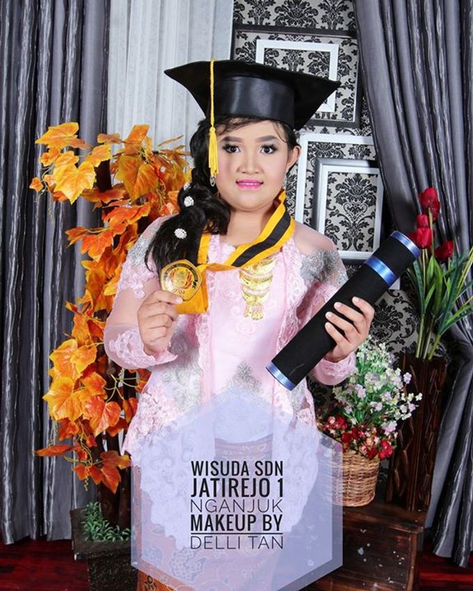 Graduation by DelliTan MUA - 004