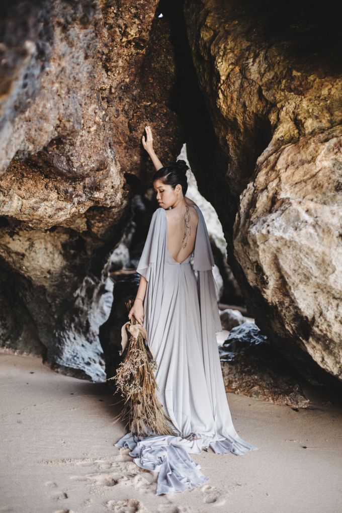 "UNTAMED" (Beach Raw and Natural Inspiration Shoot) by fire, wood & earth - 024 "UNTAMED" (Beach Raw and Natural Inspiration Shoot) by fire, wood & earth - 024
