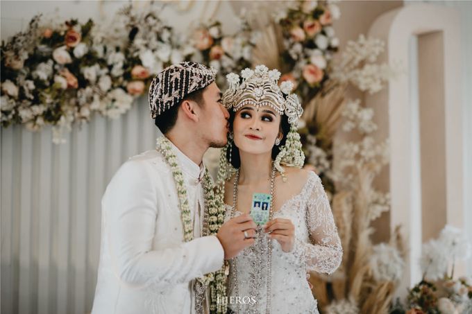 Puspita & Novan Wedding Decoration at Gedong Putih by Valentine Wedding Decoration - 005