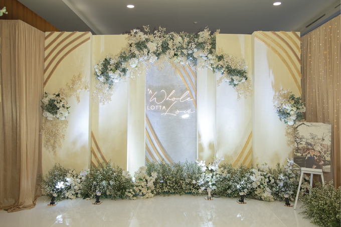 Rico & Hellen Wedding Decoration at Grand Sudirman by Valentine Wedding Decoration - 012