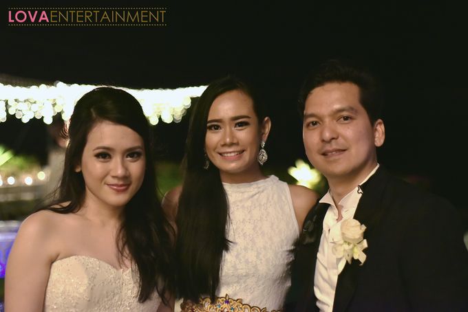 The Wedding Of Pamela And Rio At Tirtha Luhur Uluwatu By Lova Band Entertainment Bali Bridestory Com pamela and rio at tirtha luhur uluwatu