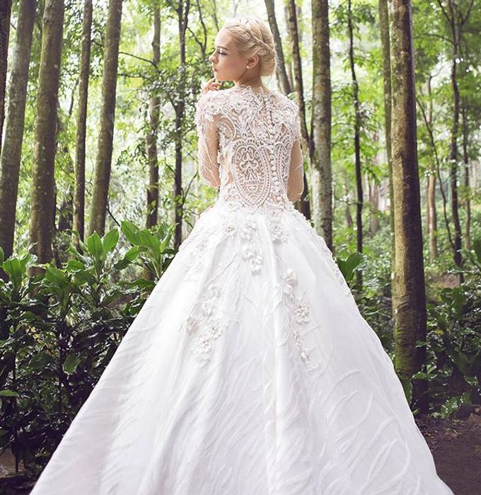 Premium Wedding Gown Design by Tracy Bridal House - 002 Premium Wedding Gown Design by Tracy Bridal House - 002