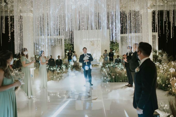 Satria & Lucy Wedding Decoration at Pullman Grand Ballroom, Bandung by Valentine Wedding Decoration - 017 Satria & Lucy Wedding Decoration at Pullman Grand Ballroom, Bandung by Valentine Wedding Decoration - 017