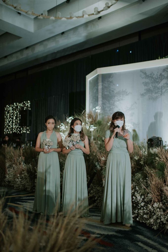 Satria & Lucy Wedding Decoration at Pullman Grand Ballroom, Bandung by Valentine Wedding Decoration - 025