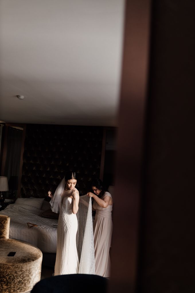 Vania & Herman Wedding at Raffles Hotel Jakarta by AKSA Creative - 035 Vania & Herman Wedding at Raffles Hotel Jakarta by AKSA Creative - 035