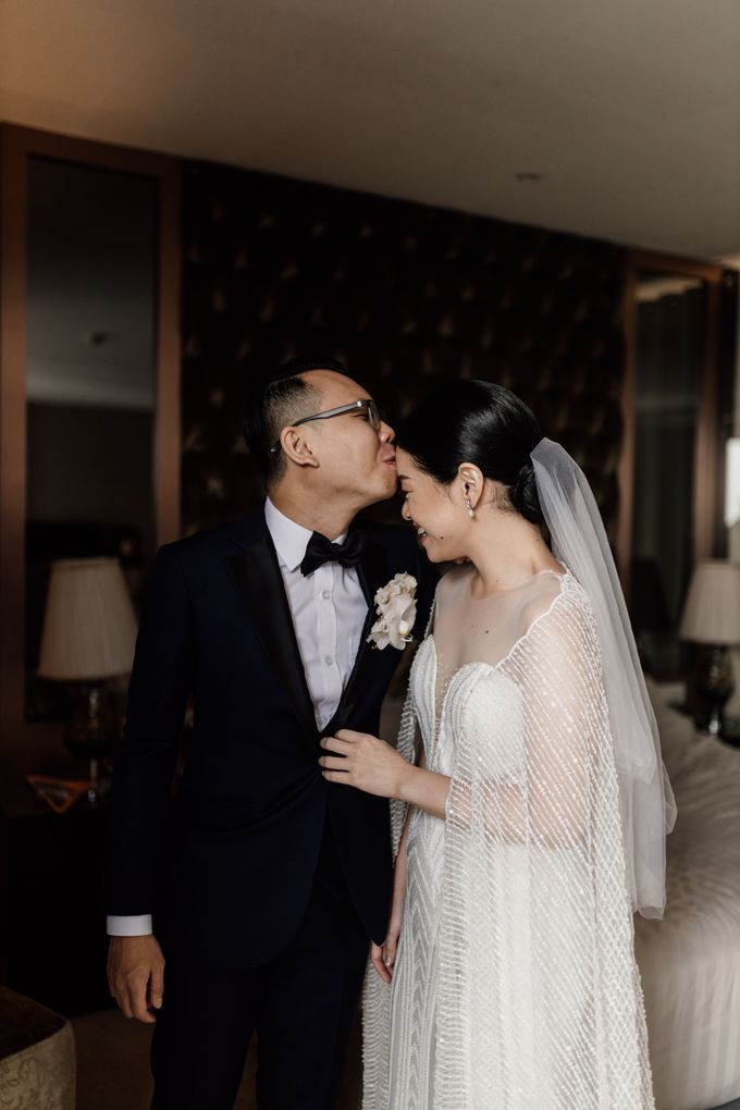 Vania & Herman Wedding at Raffles Hotel Jakarta by AKSA Creative - 028 Vania & Herman Wedding at Raffles Hotel Jakarta by AKSA Creative - 028