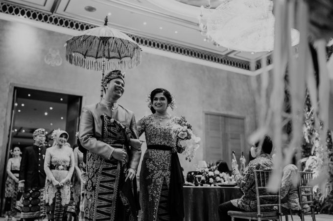 Vania & Bagus Wedding at The Dharmawangsa Hotel Jakarta by AKSA Creative - 021