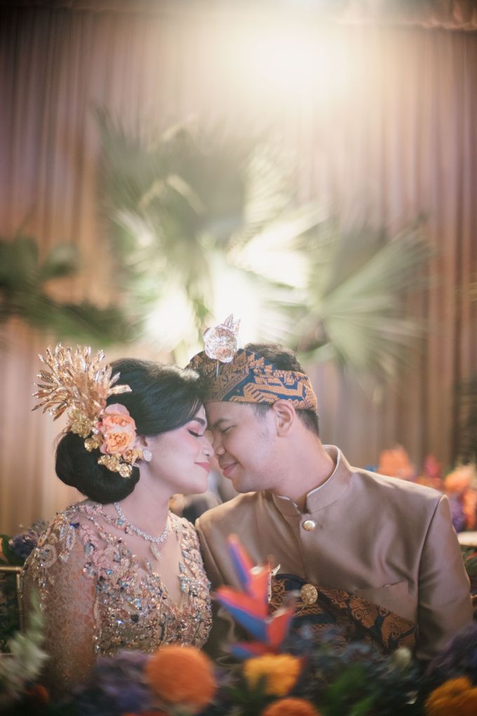 Vania & Bagus Wedding at The Dharmawangsa Hotel Jakarta by AKSA Creative - 032