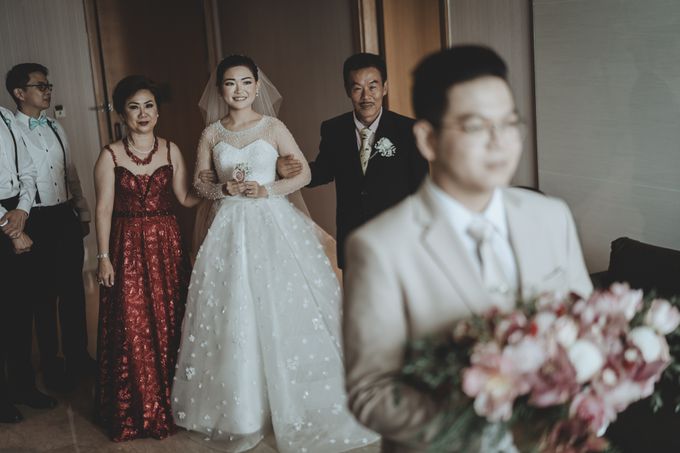 Anton & Cynthia Wedding Day by Mimi kwok makeup artist - 013