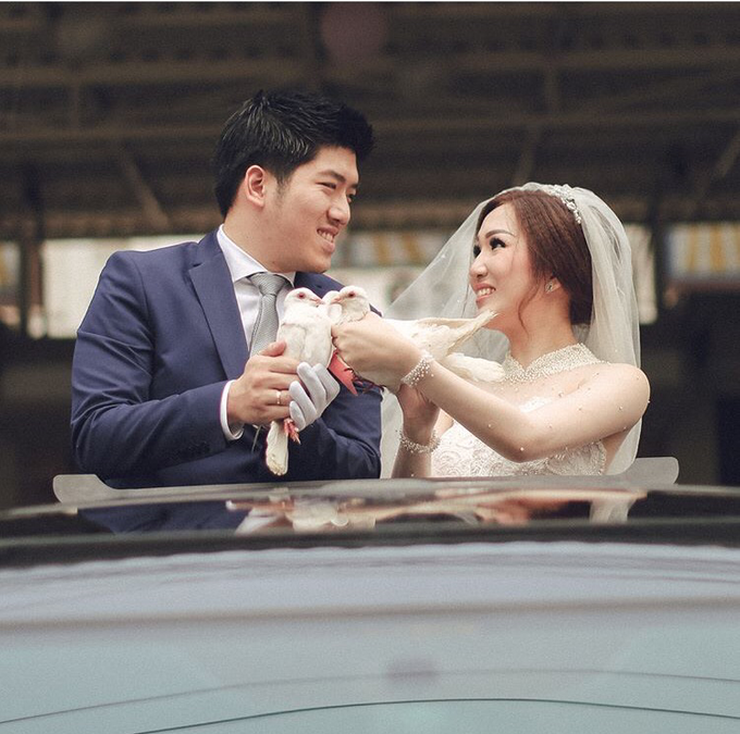 Cipta & Nathalie Tying Knot by Vermount Photoworks - 030 Cipta & Nathalie Tying Knot by Vermount Photoworks - 030