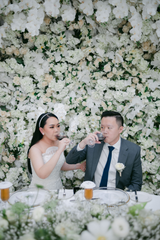 Extraordinary Day of Hendri & Emily by Jean Tirtamarta - 009