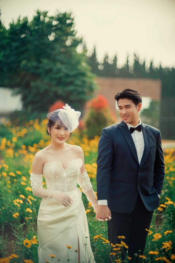 Victor Agustino & Angelia Christy's Bandung Pre-wedding by Kairos Works - 042 Victor Agustino & Angelia Christy's Bandung Pre-wedding by Kairos Works - 042