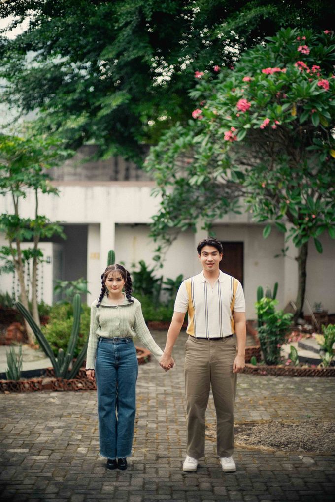 Victor Agustino & Angelia Christy's Bandung Pre-wedding by Kairos Works - 023 Victor Agustino & Angelia Christy's Bandung Pre-wedding by Kairos Works - 023