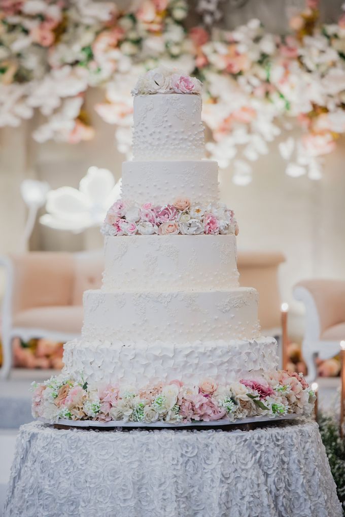 Menara Mandiri - New Normal Wedding Decoration of Vincent and Beatrice by IKK Wedding Venue - 003 Menara Mandiri - New Normal Wedding Decoration of Vincent and Beatrice by IKK Wedding Venue - 003