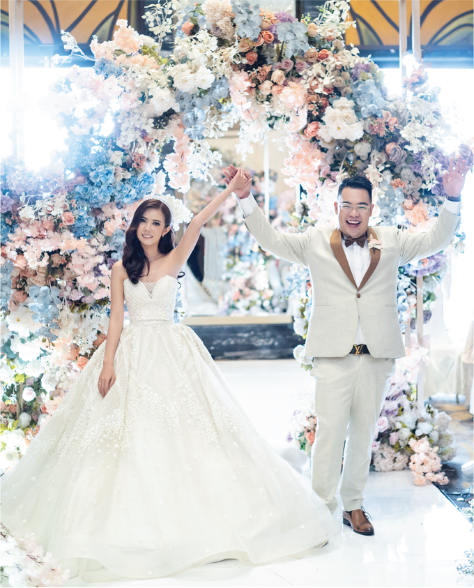 Vincent & Millah Wedding Decoration at Intercontinental Ballroom by Testimo Wedding Planner & Organizer - 039 Vincent & Millah Wedding Decoration at Intercontinental Ballroom by Testimo Wedding Planner & Organizer - 039
