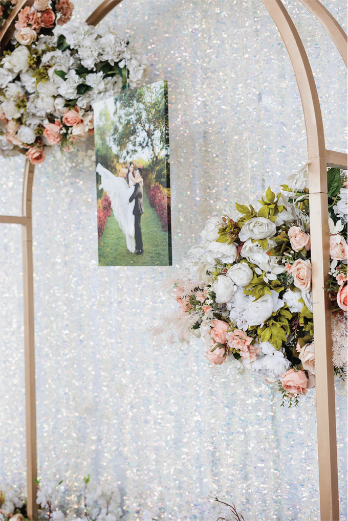 Vincent & Millah Wedding Decoration at Intercontinental Ballroom by Valentine Wedding Decoration - 011 Vincent & Millah Wedding Decoration at Intercontinental Ballroom by Valentine Wedding Decoration - 011