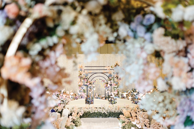 Vincent & Millah Wedding Decoration at Intercontinental Ballroom by Testimo Wedding Planner & Organizer - 003 Vincent & Millah Wedding Decoration at Intercontinental Ballroom by Testimo Wedding Planner & Organizer - 003