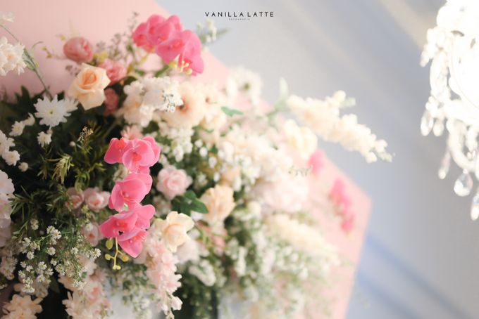 The Engagement of Feby & Zidny by Kabita Wedding - 003