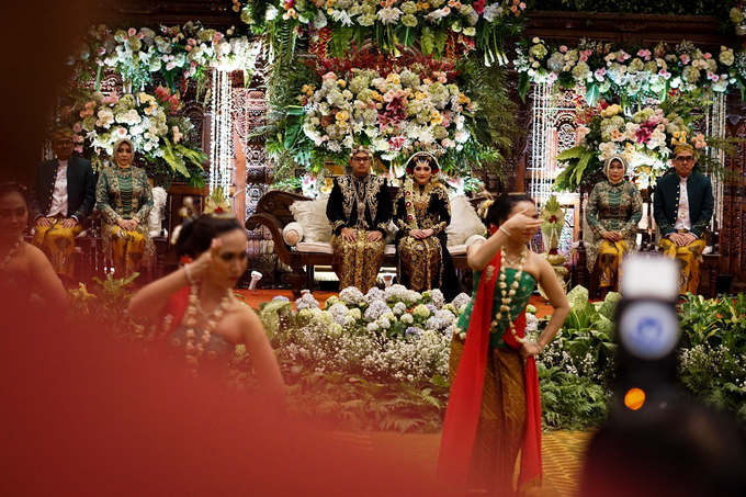 The wedding of Raras & Radit by Voyage Entertainment - 006