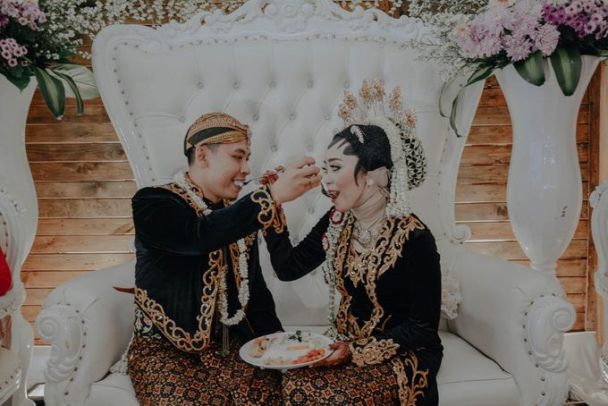 dyah & ferry wedding ceremony by BALIZA PICTURA - 014