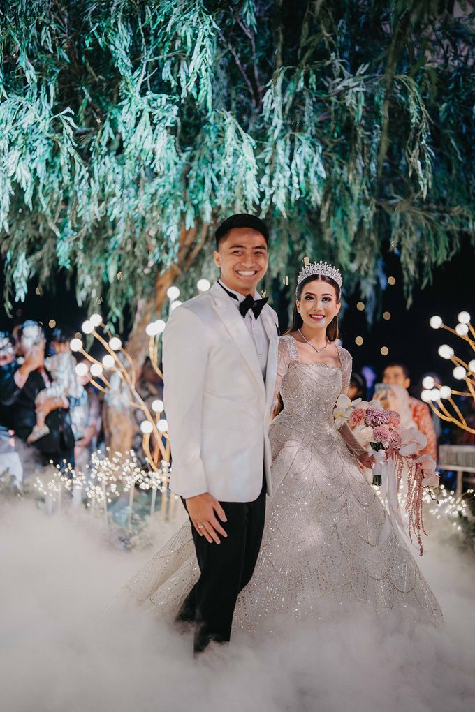 Afina & Livaldy Wedding Decoration at Intercontinental PIM Jakarta by naura wedding organizer - 021 Afina & Livaldy Wedding Decoration at Intercontinental PIM Jakarta by naura wedding organizer - 021