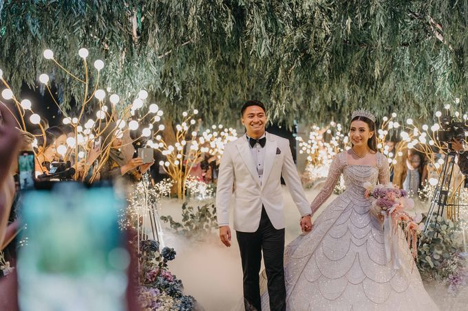Afina & Livaldy Wedding Decoration at Intercontinental PIM Jakarta by naura wedding organizer - 029 Afina & Livaldy Wedding Decoration at Intercontinental PIM Jakarta by naura wedding organizer - 029