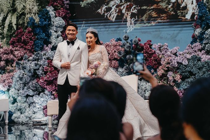 Afina & Livaldy Wedding Decoration at Intercontinental PIM Jakarta by naura wedding organizer - 036 Afina & Livaldy Wedding Decoration at Intercontinental PIM Jakarta by naura wedding organizer - 036