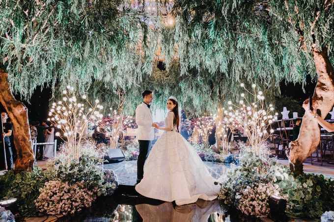 Afina & Livaldy Wedding Decoration at Intercontinental PIM Jakarta by naura wedding organizer - 045 Afina & Livaldy Wedding Decoration at Intercontinental PIM Jakarta by naura wedding organizer - 045