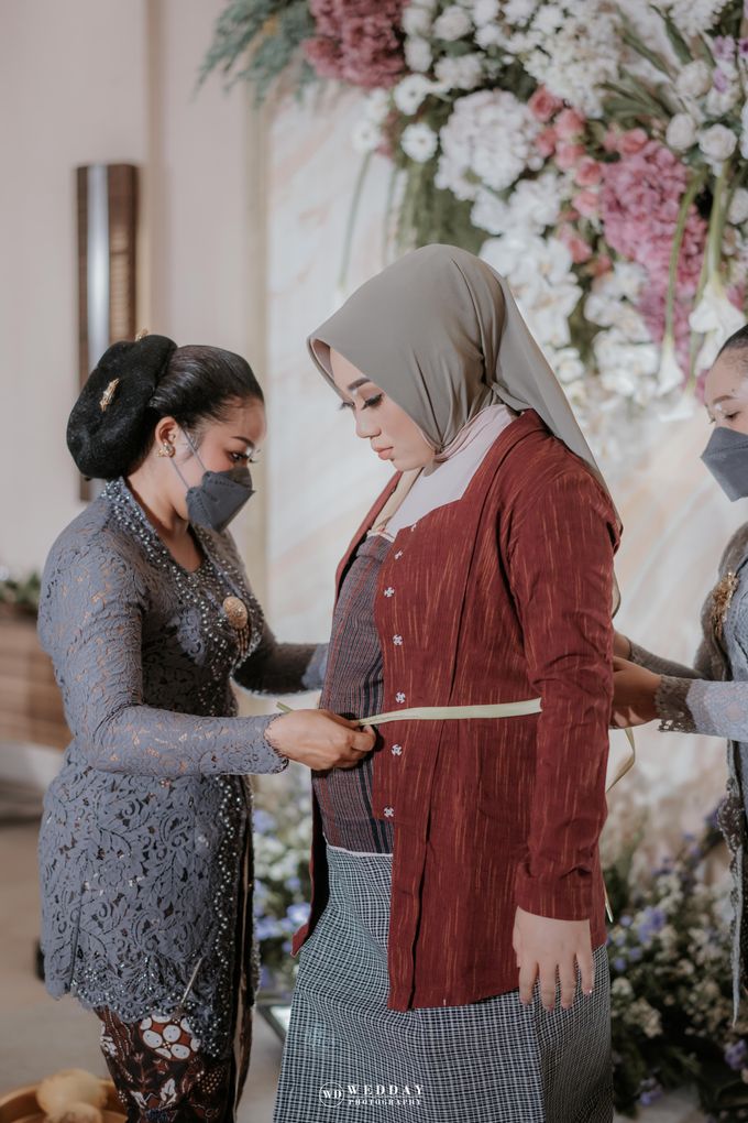Acara Tujuh Bulanan Mba Siska dan Mas Dimas by Alunan Wedding Planner - 035 Acara Tujuh Bulanan Mba Siska dan Mas Dimas by Alunan Wedding Planner - 035