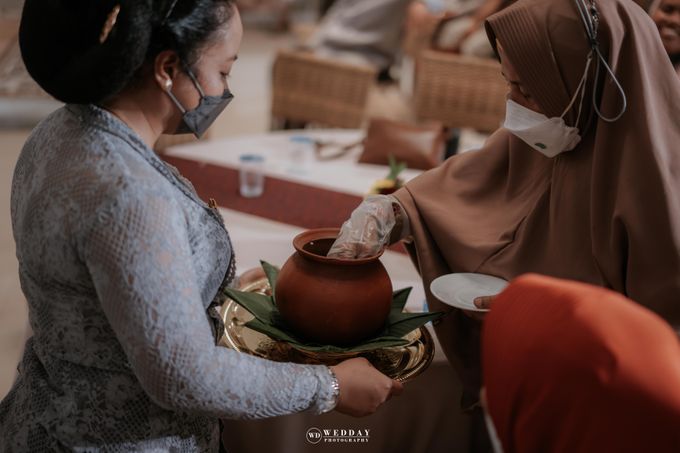 Acara Tujuh Bulanan Mba Siska dan Mas Dimas by Alunan Wedding Planner - 038 Acara Tujuh Bulanan Mba Siska dan Mas Dimas by Alunan Wedding Planner - 038
