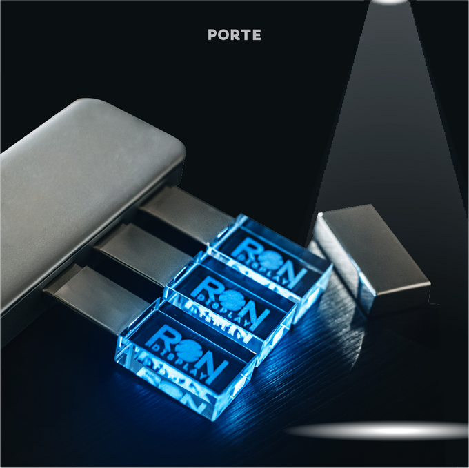 CUSTOM CRYSTAL USB - Wedding Souvenir by PORTÉ by Clarin - 005 CUSTOM CRYSTAL USB - Wedding Souvenir by PORTÉ by Clarin - 005